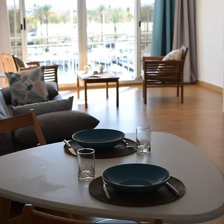 Appartamento Amplio Estudio Con Vistas A La Marina Y Al Mar Ref 358